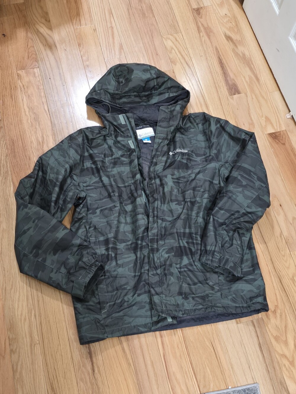 Mens Camouflage Hooded Rain Jacket Waterproof